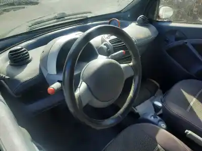 Veículo de Sucata smart coupe cdi básico do ano 2006 alimentado om660940