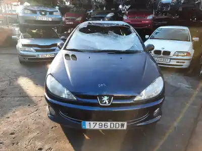 Veículo de Sucata peugeot 206 berlina 1.4 hdi do ano 2004 alimentado 8hz