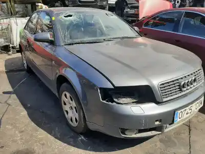 Scrapping Vehicle audi a4 b6 (8e2) 1.9 tdi of the year 2001 powered awx
