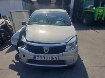 Scrapping Vehicle dacia sandero (bs_) 1.2 16v of the year 2013 powered d4f732