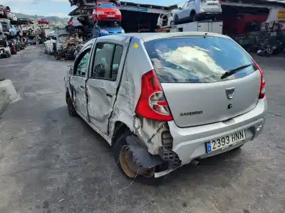 Scrapping Vehicle dacia sandero (bs_) 1.2 16v of the year 2013 powered d4f732