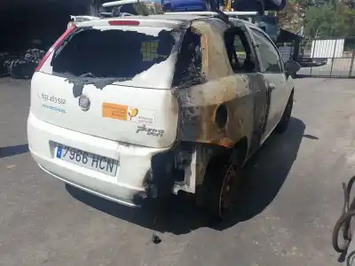 Veículo de Sucata FIAT GRANDE PUNTO VAN (299) 1.3 16V JTD CAT 75 CV / 55 KW do ano 2011 alimentado 199A2000