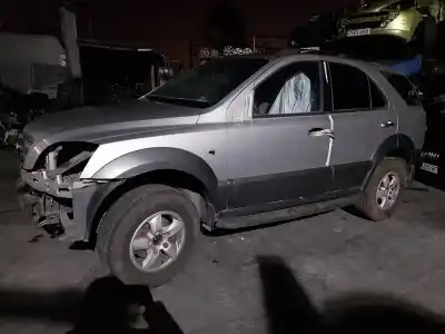 Veicolo di demolizione KIA SORENTO 2.5 CRDi Concept dell'anno 2004 alimentato D4CB