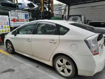 Scrapping Vehicle toyota prius (nhw30) executive of the year 2009 powered 2zr