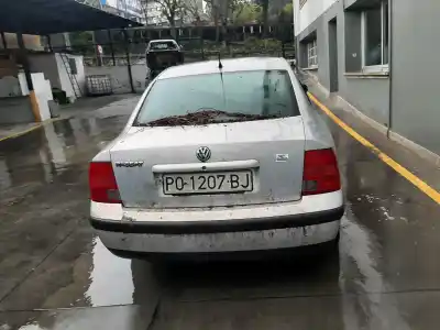 Scrapping Vehicle VOLKSWAGEN PASSAT B5 VARIANT (3B5) 1.6 of the year 1998 powered AHL