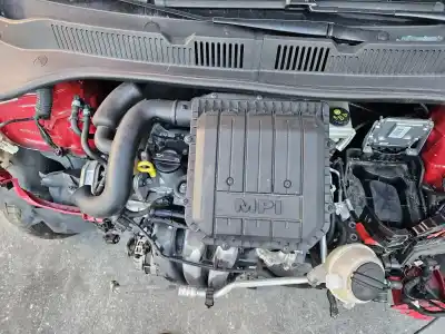 Veículo de Sucata volkswagen up (122) high up  bmt 75 cv / 55 kw do ano 2016 alimentado chyb