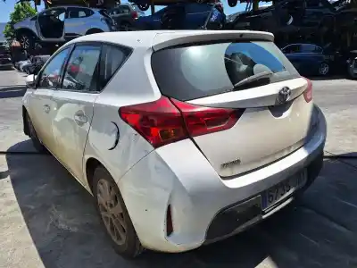 Veículo de Sucata toyota auris advance do ano 2015 alimentado 1ndtv