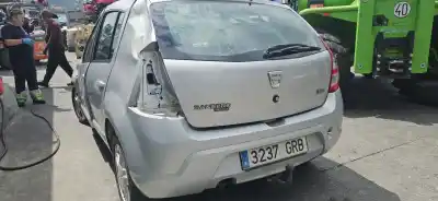 Veicolo di demolizione DACIA SANDERO Ambiance dell'anno 2009 alimentato K9K7