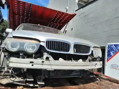 Veículo de Sucata bmw serie 7 (e65/e66) 745i do ano 2001 alimentado n62b44a