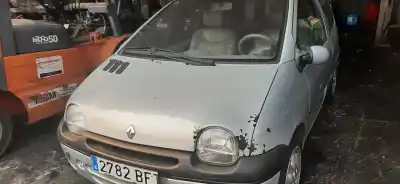 Veículo de Sucata RENAULT TWINGO (CO6) 1.2 (C066/67/68) 58 CV / 43 KW do ano 2001 alimentado D7F