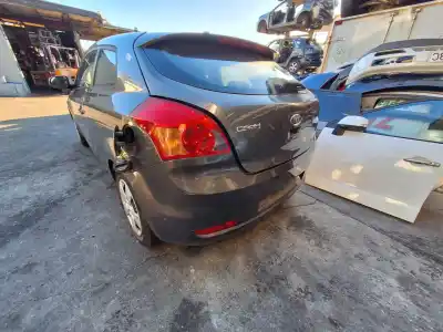 Veículo de Sucata kia cee´d * do ano 2010 alimentado g4fa