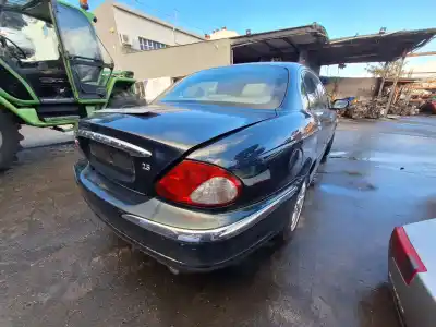 Здавання транспортного засобу jaguar x-type i (x400) 2.5 v6 a las 4 ruedas року 2001 потужний xb
