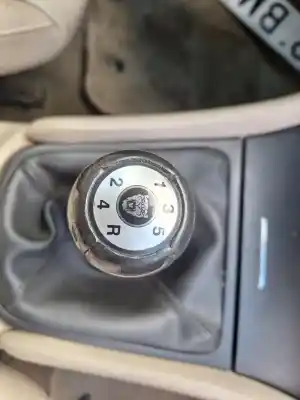 Здавання транспортного засобу jaguar x-type i (x400) 2.5 v6 a las 4 ruedas року 2001 потужний xb