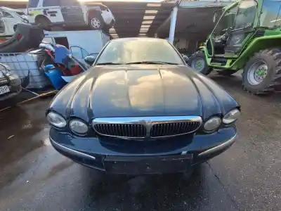 Здавання транспортного засобу jaguar x-type i (x400) 2.5 v6 a las 4 ruedas року 2001 потужний xb
