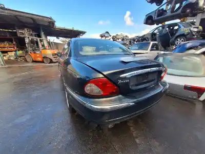 Здавання транспортного засобу jaguar x-type i (x400) 2.5 v6 a las 4 ruedas року 2001 потужний xb