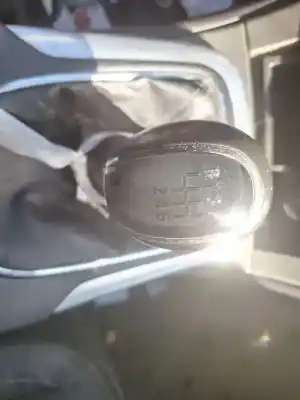 Veículo de Sucata opel insignia berlina edition do ano 2009 alimentado a20dth