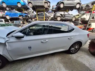 Scrapping Vehicle skoda superb iii (3v3) 2.0 tdi of the year 2023 powered dtsb
