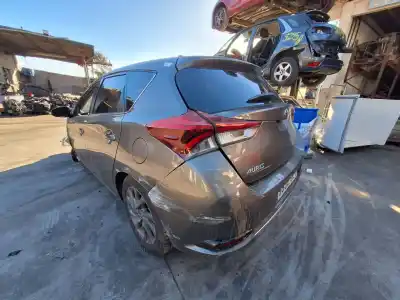 Veicolo di demolizione toyota auris active dell'anno 2017 alimentato 8nr