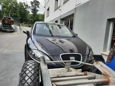 Veículo de Sucata SEAT LEON (1P1)  do ano 2005 alimentado BKC