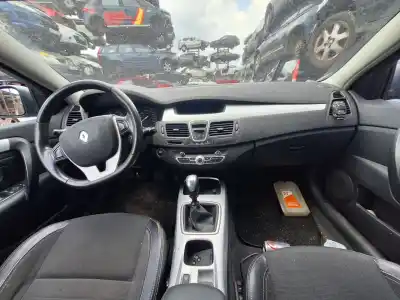 Veículo de Sucata renault laguna iii dynamique do ano 2009 alimentado m9r744