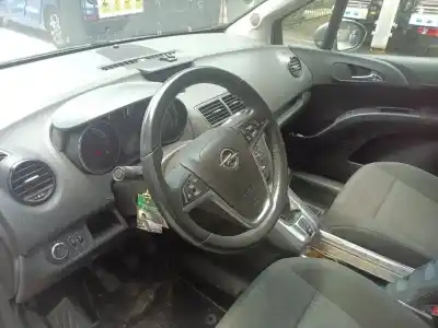 Veicolo di demolizione OPEL MERIVA B  dell'anno 2013 alimentato A14NET