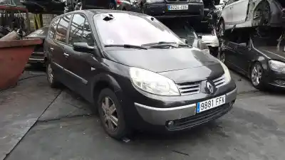 Veicolo di demolizione RENAULT SCENIC II  dell'anno 2006 alimentato K9K P7
