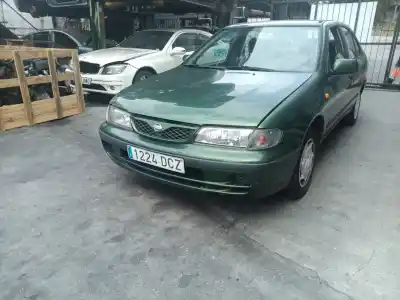 Sloopvoertuig NISSAN ALMERA (N15)  van het jaar 2000 aangedreven 