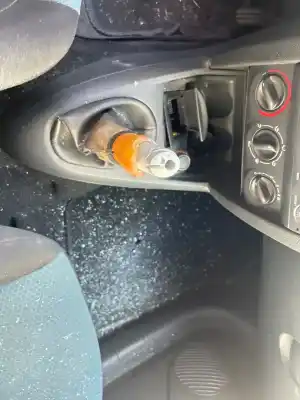 Здавання транспортного засобу renault clio ii fase ii (b/cb0) base authentique 65 cv / 48 kw року 2007 потужний k9k740