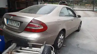 Scrapping Vehicle MERCEDES-BENZ CLASE CLK (W209) COUPE  of the year 2003 powered OM612967