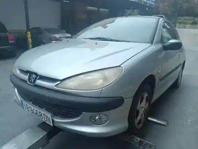 Scrapping Vehicle PEUGEOT 206 BERLINA  of the year 2000 powered RHY