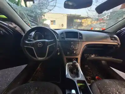 Veículo de Sucata opel insignia berlina edition do ano 2010 alimentado a20dth