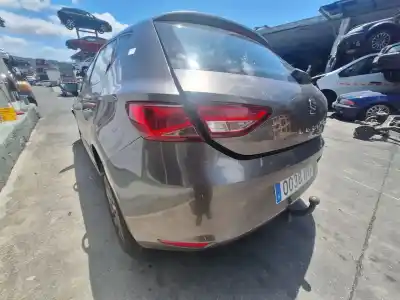 Veicolo di demolizione seat leon (5f1) 1.6 tdi dell'anno 2014 alimentato clha