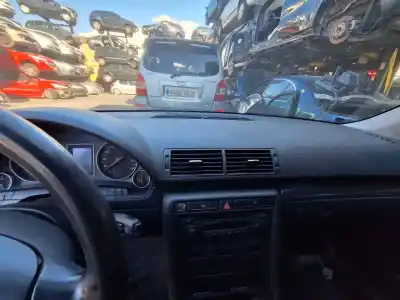 Scrapping Vehicle audi a4 b6 (8e2) 1.9 tdi of the year 2004 powered avf