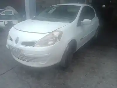 Scrapping Vehicle RENAULT CLIO III  of the year 2006 powered 