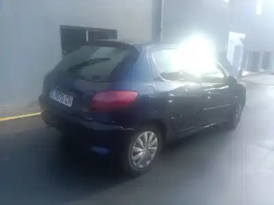 Scrapping Vehicle PEUGEOT 206 BERLINA  of the year 2000 powered WJZ