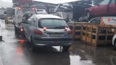 Scrapping Vehicle PEUGEOT 206 BERLINA  of the year 2002 powered 8HX