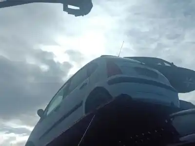 Veicolo di demolizione CITROEN C3 (F DESDE 11/2001)  dell'anno 2004 alimentato HFX