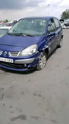 Scrapping Vehicle RENAULT SCÉNIC II (JM0/1_) 1.6 16V (JM1R) of the year 2008 powered K4M 766, K4M 812, K4M 813