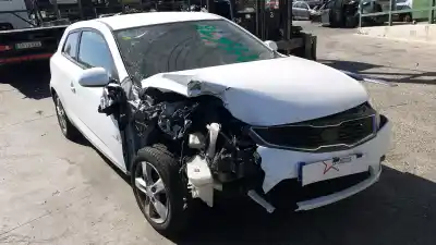 Scrapping Vehicle KIA CEED  of the year 2011 powered G4FC