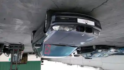 Veículo de Sucata BMW 320D  do ano 1999 alimentado 204D1