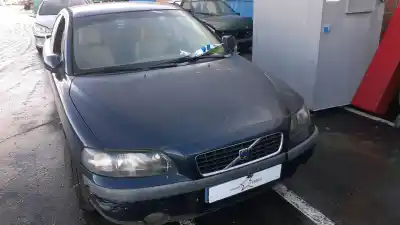 Здавання транспортного засобу VOLVO                                              S60 I (384)                                                                                                                                                                                                                                                2.4                                                                                                                                                                                                                                                        року 2001 потужний B5244S