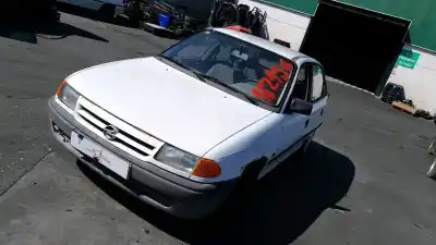 Vehículo de desguace OPEL ASTRA F CARAVAN  del año 1991 con motor 