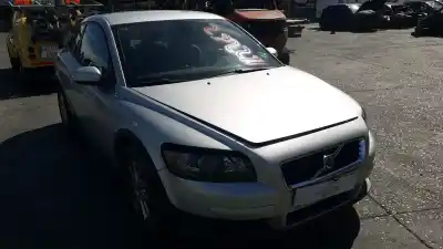 Scrapping Vehicle VOLVO C30 2.0D R-Design of the year 2008 powered 