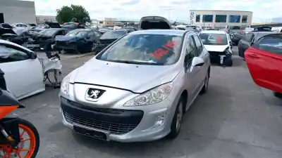 Veicolo di demolizione PEUGEOT 308 I (4A_, 4C_) 1.6 HDI dell'anno 2009 alimentato 9HV (DV6TED4B),9HV (DV6TED4BU),9HX (DV6ATED4)