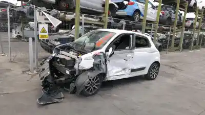 Здавання транспортного засобу renault twingo iii (bcm_, bca_) 0.9 tce 90 року 2016 потужний h4b c4