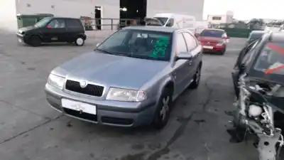 Veicolo di demolizione SKODA                                              OCTAVIA I (1U2)                                                                                                                                                                                                                                            1.9 TDI                                                                                                                                                                                                                                                    dell'anno 2002 alimentato AGP,AGR,AHF,ALH,AQM,ASV,ASZ