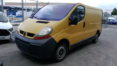 Veicolo di demolizione RENAULT                                            TRAFIC                                                                                                                                                                                                                                                      dell'anno 0 alimentato 