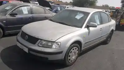Veículo de Sucata VOLKSWAGEN PASSAT B5 (3B2) 1.9 TDI do ano 1999 alimentado AFN, AHH, AHU, AJM, ATJ, AVG