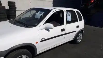 Hurda Aracı opel corsa b (s93) 1.7 d (f08. f68. m68) yılın 1999 güçlü 17 d (4ee1),x 17 d (4ee1)