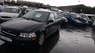 Scrapping Vehicle VOLVO S40 I (644) 1.9 DI of the year 2001 powered D 4192 T3
